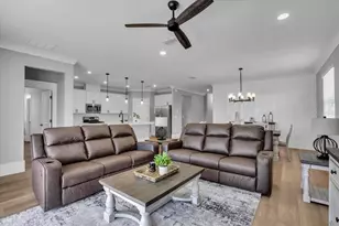 15018 Oxford Grey Dr, Bradenton, FL 34211 - Photo 10