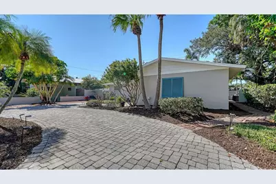 3530 Flores Avenue, Sarasota, FL 34239 - Photo 1