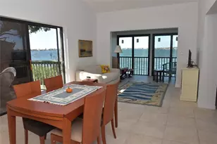 1511 Pelican Point Dr, Sarasota, FL 34231 - Photo 2