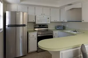 400 Base Ave E, Venice, FL 34285 - Photo 10