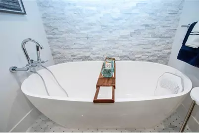 1211 Gulf Of Mexico Drive #505, Longboat Key, FL 34228 - Photo 36