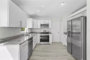 2151 Honey Ln, North Port, FL 34286 - Photo 4