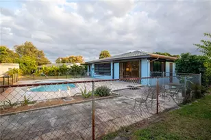 128 Bedford Dr NE, Port Charlotte, FL 33952 - Photo 10