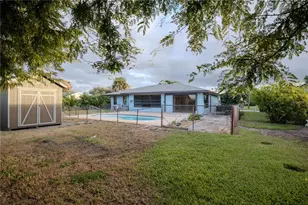 128 Bedford Dr NE, Port Charlotte, FL 33952 - Photo 8