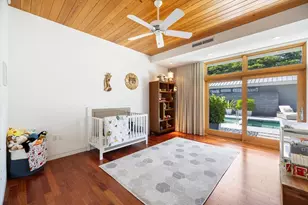 1739 Cherokee Dr, Sarasota, FL 34239 - Photo 32