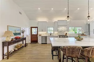 8245 Longbay Blvd, Sarasota, FL 34243 - Photo 10