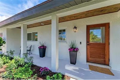 8245 Longbay Boulevard, Sarasota, FL 34243 - Photo 4