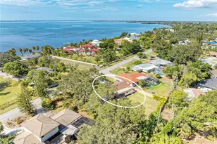 8245 Longbay Blvd, Sarasota, FL 34243 - Photo 42