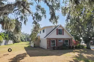 2115 Shadow Oaks Rd, Sarasota, FL 34240 - Photo 2