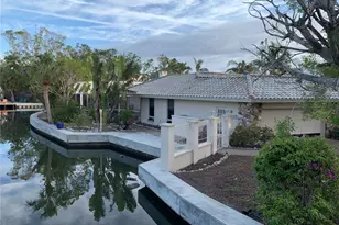 4839 Primrose Path, Sarasota, FL 34242 - Photo 2