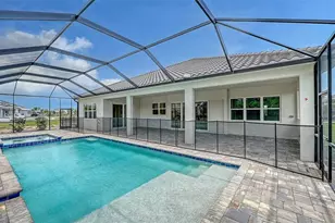 6336 Lake Woodruff Ct, Sarasota, FL 34241 - Photo 4