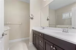 3835 Autumn Fern Ter, Sarasota, FL 34243 - Photo 20