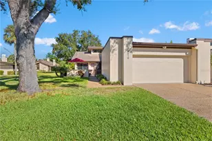 4519 La Jolla Dr, Bradenton, FL 34210 - Photo 2