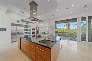 4136 Roberts Point Cir, Sarasota, FL 34242 - Photo 40