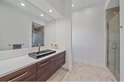 4136 Roberts Point Circle, Sarasota, FL 34242 - Photo 56