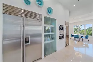 4136 Roberts Point Cir, Sarasota, FL 34242 - Photo 42