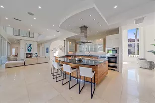 4136 Roberts Point Cir, Sarasota, FL 34242 - Photo 38