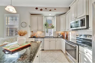 246 Sapphire Lake Drive #201, Bradenton, FL 34209 - Photo 34