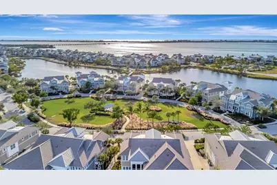 246 Sapphire Lake Drive #201, Bradenton, FL 34209 - Photo 2