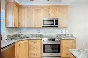 8355 Glen Rose Way, Sarasota, FL 34238 - Photo 2