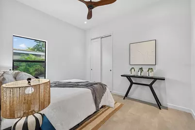 2306 Valencia Drive, Sarasota, FL 34239 - Photo 30