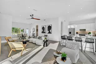 2306 Valencia Dr, Sarasota, FL 34239 - Photo 12