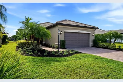 17029 Hampton Falls Terrace, Lakewood Ranch, FL 34202 - Photo 4