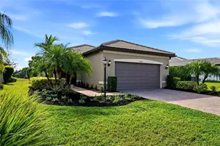 17029 Hampton Falls Terrace, Lakewood Ranch, FL 34202 - Photo 4