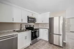 6051 Carlton Ave, Sarasota, FL 34231 - Photo 10