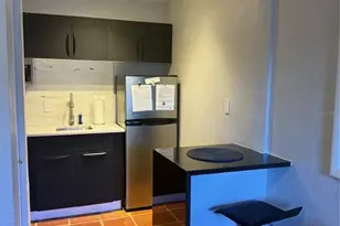 170 Roosevelt Dr, Sarasota, FL 34236 - Photo 12