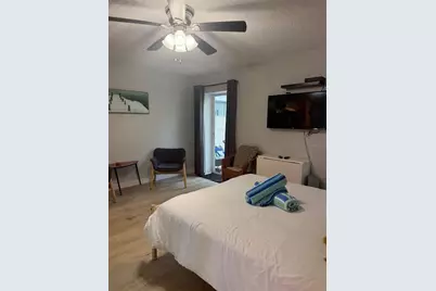 170 Roosevelt Drive #6, Sarasota, FL 34236 - Photo 18