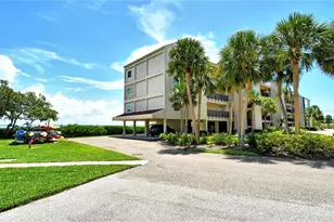 4900 Gulf of Mexico Dr, Longboat Key, FL 34228 - Photo 4