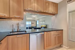 4900 Gulf of Mexico Dr, Longboat Key, FL 34228 - Photo 16