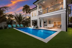 408 Magnolia Ave, Anna Maria, FL 34216 - Photo 2