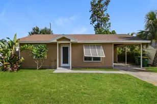 2897 Oak St, Sarasota, FL 34237 - Photo 2