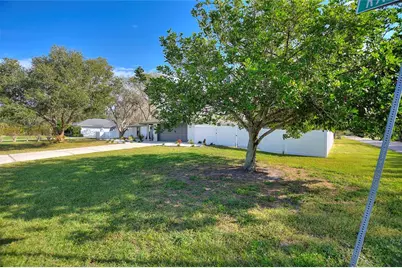 2054 Racimo Drive, Sarasota, FL 34240 - Photo 4