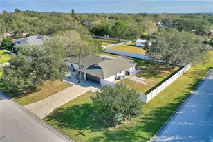 2054 Racimo Dr, Sarasota, FL 34240 - Photo 2