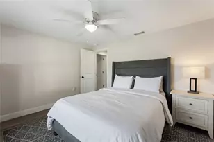 2054 Racimo Dr, Sarasota, FL 34240 - Photo 14