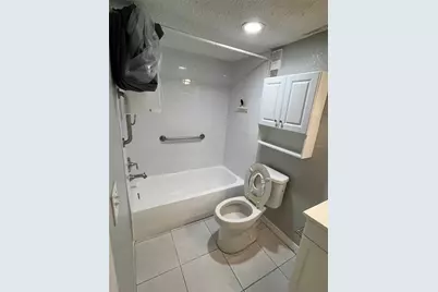 2700 Coconut Bay Lane #423 (2C), Sarasota, FL 34237 - Photo 10
