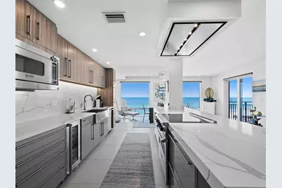 2525 Gulf Of Mexico Drive #8D, Longboat Key, FL 34228 - Photo 10