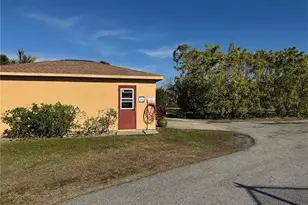 4104 Catalina Dr, Bradenton, FL 34210 - Photo 62