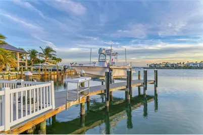 605 Key Royale Drive, Holmes Beach, FL 34217 - Photo 78