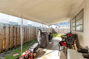 307 52nd Ave Dr W, Bradenton, FL 34207 - Photo 18