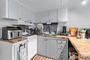 307 52nd Ave Dr W, Bradenton, FL 34207 - Photo 6