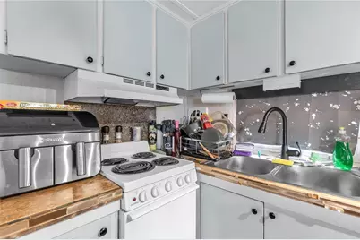 307 52nd Avenue Drive W, Bradenton, FL 34207 - Photo 8