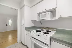 2208 34th St W, Bradenton, FL 34205 - Photo 12