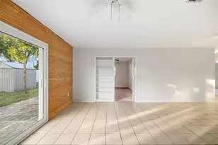 2208 34th St W, Bradenton, FL 34205 - Photo 6