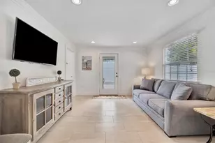 567 Venice Ln, Sarasota, FL 34242 - Photo 18