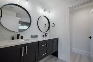 2213 Avenue C, Bradenton Beach, FL 34217 - Photo 40