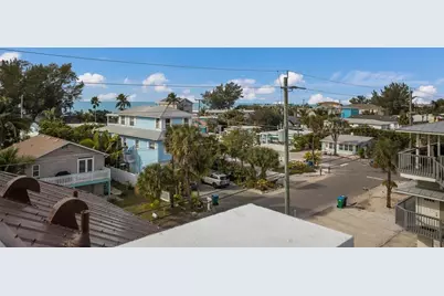 2213 Avenue C, Bradenton Beach, FL 34217 - Photo 22